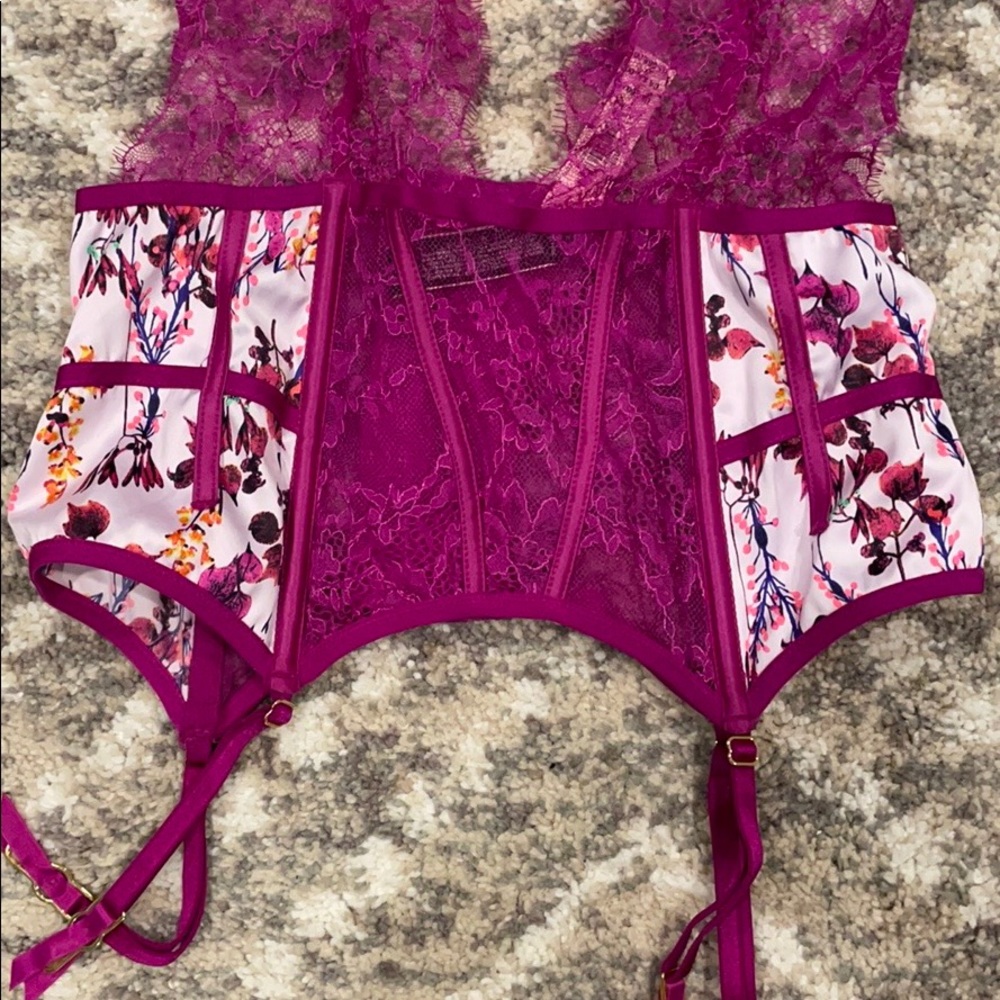 Brand New sexy lingerie from Victoria’s Secret - Picture 2 of 5
